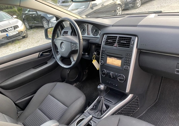 Mercedes-Benz Klasa B cena 25900 przebieg: 209000, rok produkcji 2011 z Kowal małe 436